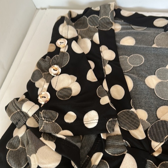 NWOT By Design Black Top With Polka Dots Silver Buttons on Short Sleeves - Picture 5 of 7